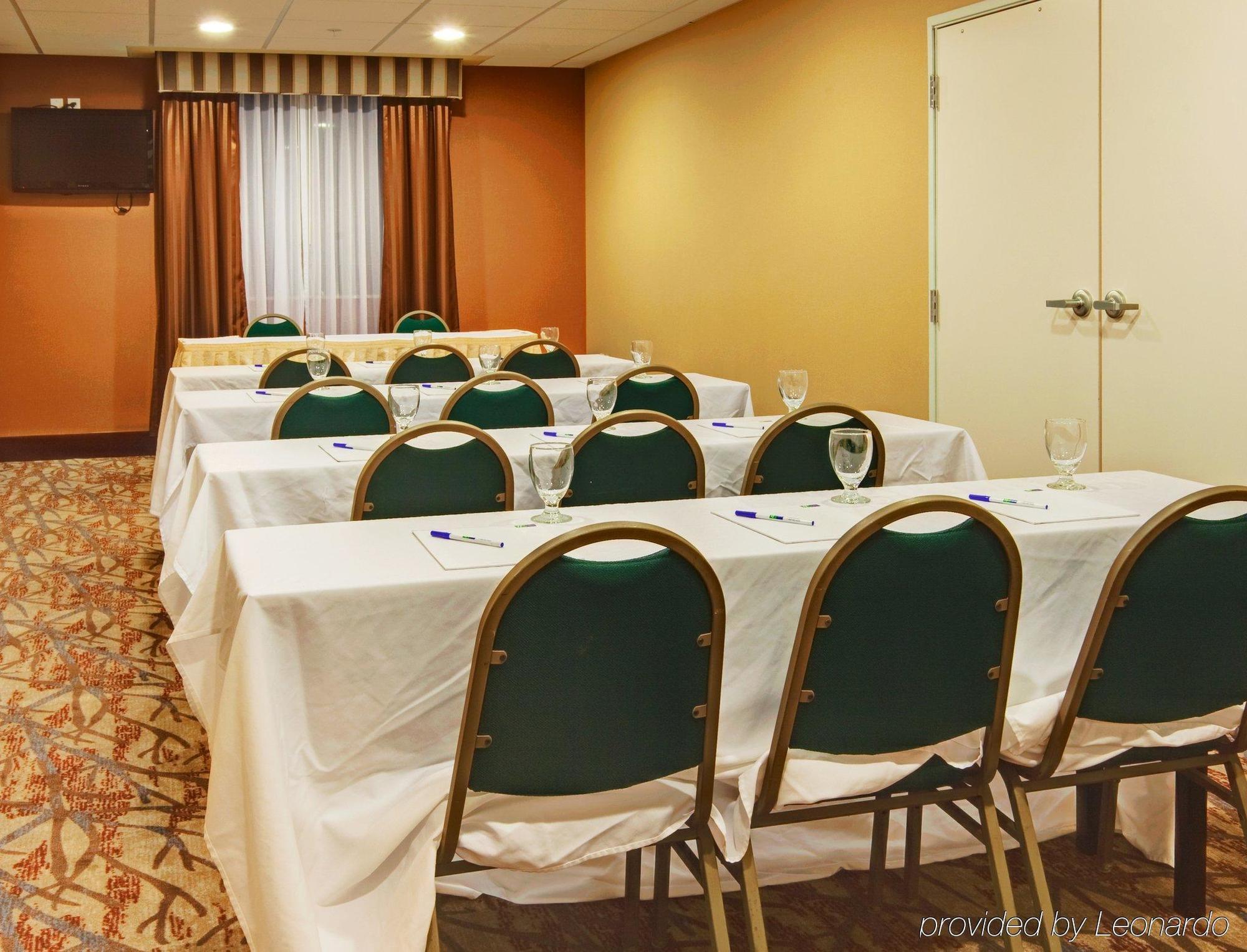 Holiday Inn Express Hotel & Suites Hamburg By Ihg Einrichtungen foto