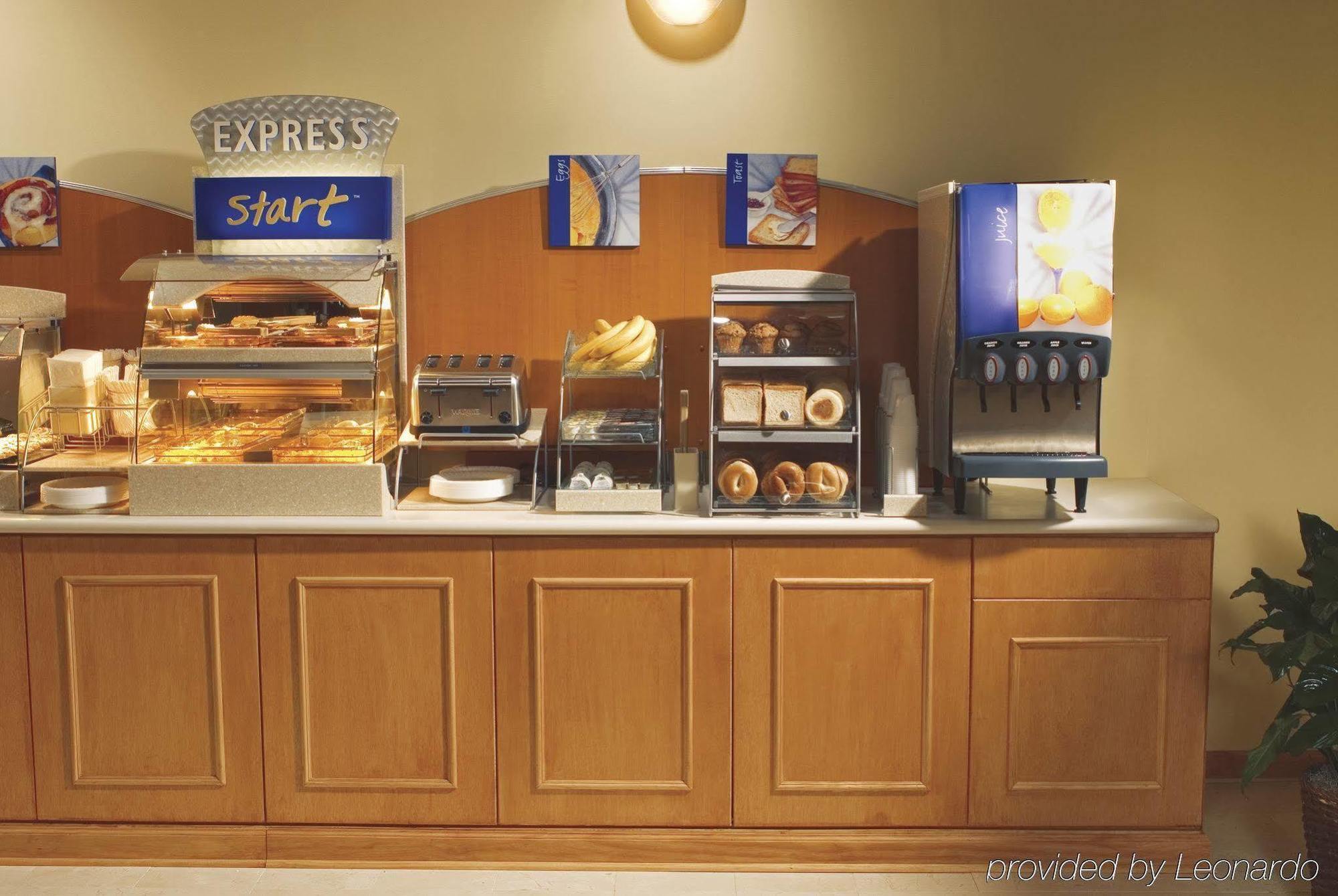 Holiday Inn Express Hotel & Suites Hamburg By Ihg Restaurant foto